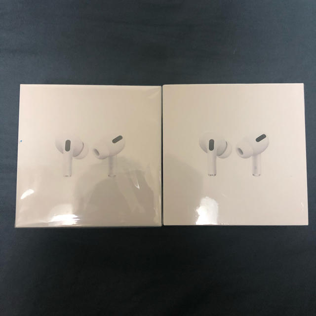 衝撃特価 Apple - AirPods Pro 2台 ヘッドフォン/イヤフォン - www.4-4