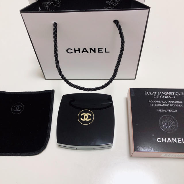 CHANEL(シャネル)のシャネル ハイライト メタルピーチ コスメ/美容のベースメイク/化粧品(フェイスパウダー)の商品写真