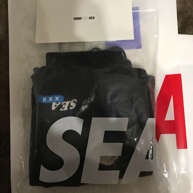 SEA(シー)のWIND AND SEA × GOD SELECTION XXX メンズのパンツ(ショートパンツ)の商品写真