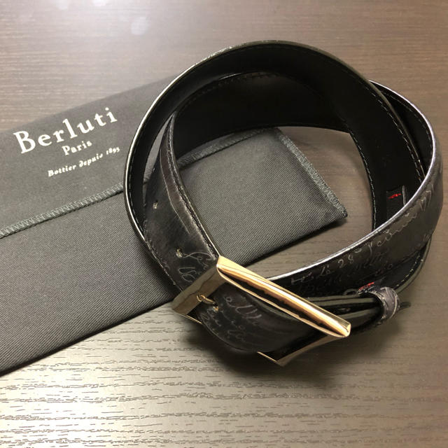 美品☆人気】ベルルッティ/Berluti カリグラフィー レザーベルト 80