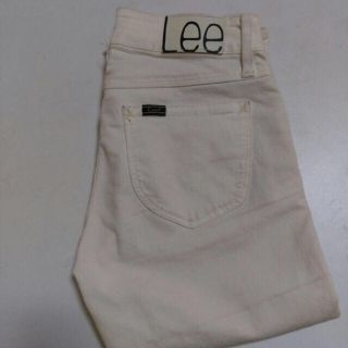 リー(Lee)の白スキニー(カジュアルパンツ)