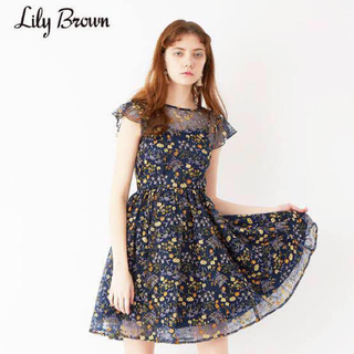 リリーブラウン(Lily Brown)の未使用、発売後直ぐに完売したリリーブラウンの花柄刺繍ワンピース(ひざ丈ワンピース)