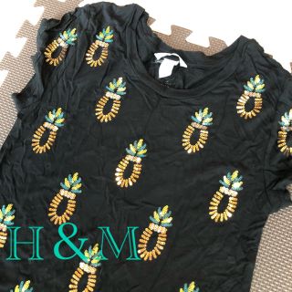 エイチアンドエイチ(H&H)の【美品】H&M パイナップル柄 Tシャツ スパンコール　総柄(Tシャツ(半袖/袖なし))