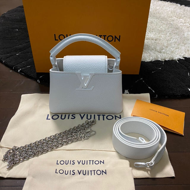 LOUIS VUITTON(ルイヴィトン)の新品◆レア◆ルイヴィトン◆カプシーヌミニ◆ホワイト◆ショルダーバッグ◆ レディースのバッグ(ショルダーバッグ)の商品写真