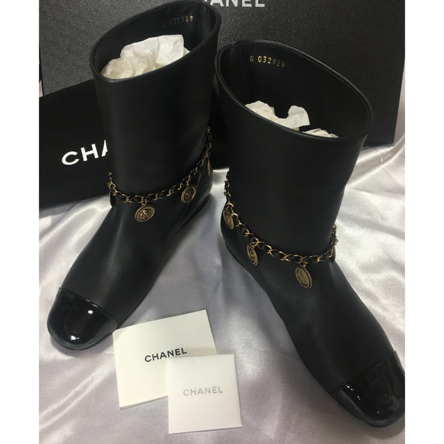 CHANEL - ☆専用です☆ シャネル ショートブーツ新品未使用の通販 by Chi☆0129's shop｜シャネルならラクマ