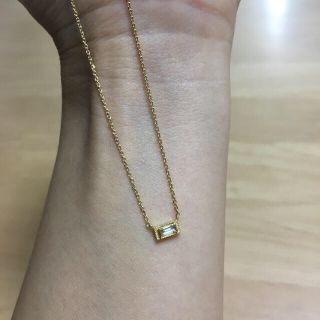 セール中!バケット カット ダイヤネックレスK18YG 0.08ct