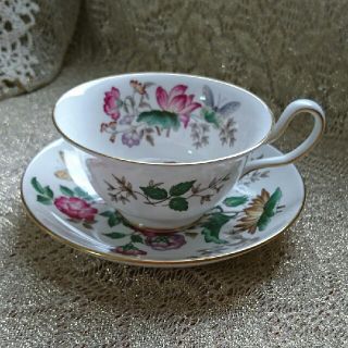 ウェッジウッド(WEDGWOOD)の[えどん様専用］WEDGWOOD カップ&ソーサー　ナルミ(食器)