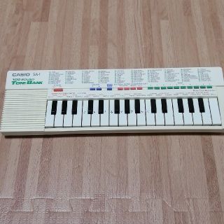 カシオ(CASIO)の電子ピアノ　カシオ　100サウンド　キーボード(電子ピアノ)