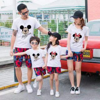 即日発送速達可能　ディズニーキャラクター男女ペアルック親子ペアルックTシャツ(Tシャツ(半袖/袖なし))