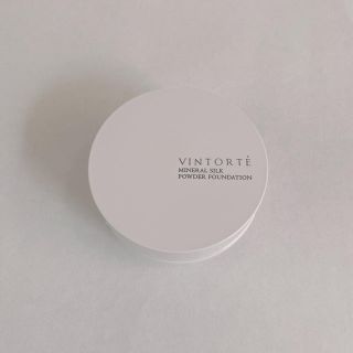 コスメキッチン(Cosme Kitchen)のヴァントルテ  VINTORTE ミネラルシルクファンデーション(ファンデーション)