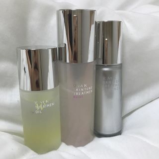 アールエムケー(RMK)のリンゴもも様専用(美容液)