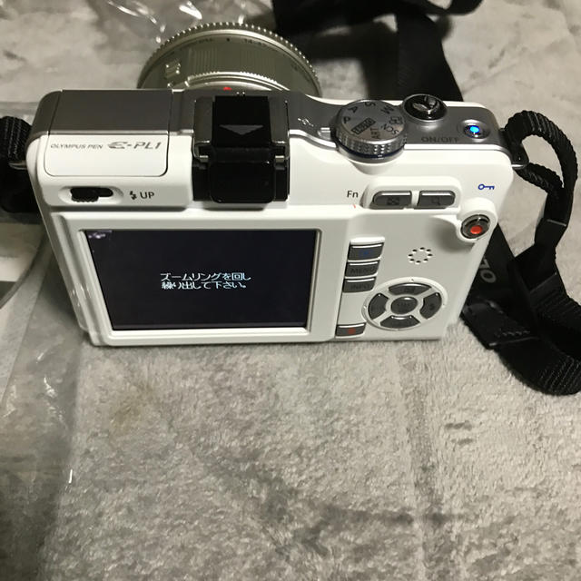 オリンパス OLYMPUS ミラーレス一眼レフカメラ E-PL1 ホワイト 2