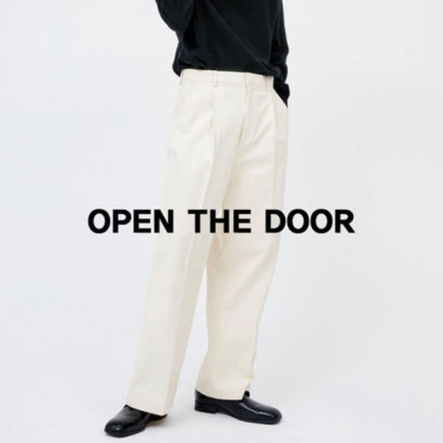 open the door 白 パンツ