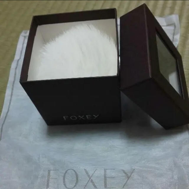 FOXEY(フォクシー)のFOXEY ノベルティ ファーチャーム 新品 非売品 レディースのアクセサリー(チャーム)の商品写真