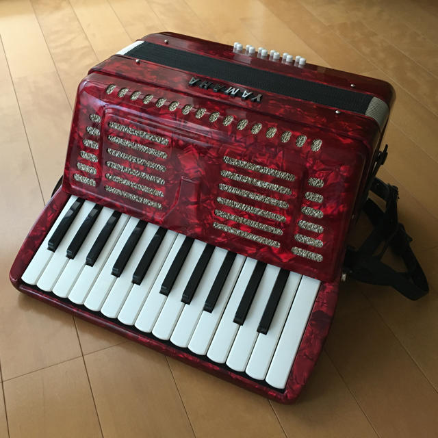 YAMAHA 32鍵 21ベース ヴィンテージ アコーディオン レトロ YAMAHA 32鍵 21ベース ヴィンテージ アコーディオン レトロ