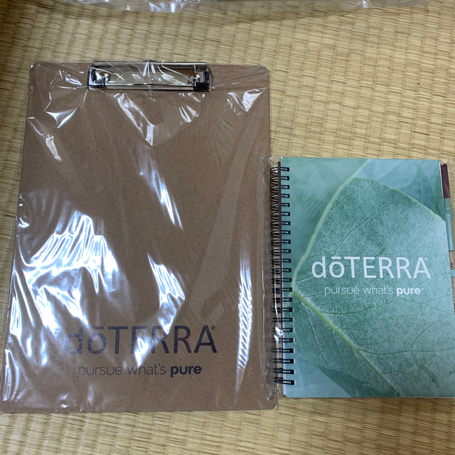 ドテラ doTERRA リュックバック と オンガードミストスプレーケース