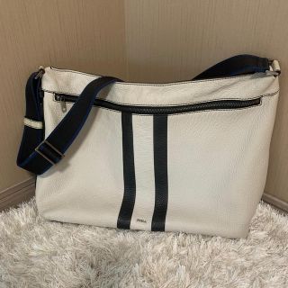 フルラ(Furla)の【美品❗️】FURLA ショルダーバッグ(ショルダーバッグ)