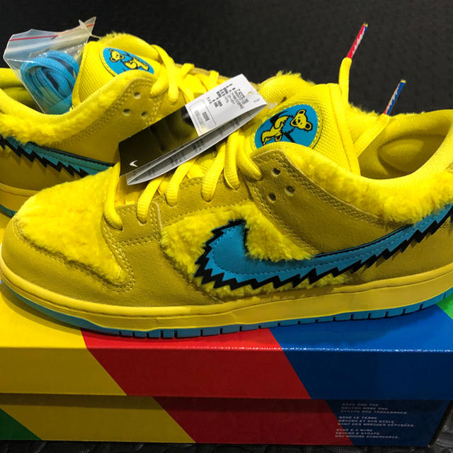 NIKE(ナイキ)の26cm NIKE SB DUNK LOW PRO GRATEFULDEAD  メンズの靴/シューズ(スニーカー)の商品写真