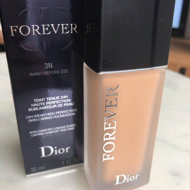 Dior(ディオール)の【新品】Diorディオールスキン フォーエヴァー フルイド マットファンデ コスメ/美容のベースメイク/化粧品(ファンデーション)の商品写真