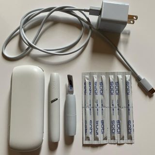 アイコス(IQOS)のIQOS 3DUO ホワイト　美品(タバコグッズ)