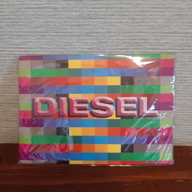 DIESEL(ディーゼル)のDiesel ノベルティマウスパッド スマホ/家電/カメラのPC/タブレット(PC周辺機器)の商品写真