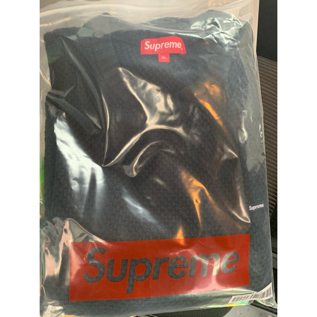 Supreme(シュプリーム)の最終値下げSupremeTextured Small Box Sweater   メンズのトップス(ニット/セーター)の商品写真