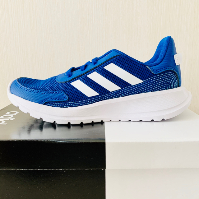 adidas(アディダス)のadidasスニーカー　テンソーラン  ジュニア 22.5 キッズ/ベビー/マタニティのキッズ靴/シューズ(15cm~)(スニーカー)の商品写真