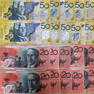 流通紙幣 オーストラリアドル ７００ドル分の通販 by kenjisyd's shop 