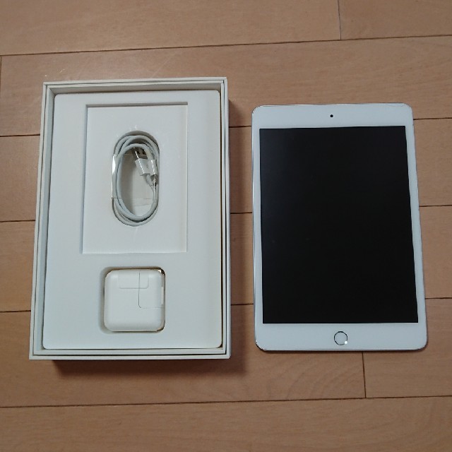 iPad mini4 silver 128GB