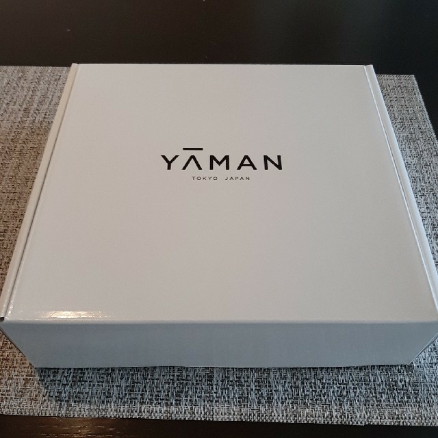 YA-MAN(ヤーマン)の【新品未使用】YA-MAN レイボーテ Rフラッシュ PLUS EXセット コスメ/美容のボディケア(脱毛/除毛剤)の商品写真