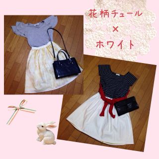 イエナ(IENA)の新品IENA購入♡花柄チュール×白SK(ひざ丈スカート)