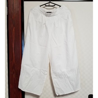 ショコラフィネローブ(chocol raffine robe)のワイドパンツ　白(カジュアルパンツ)