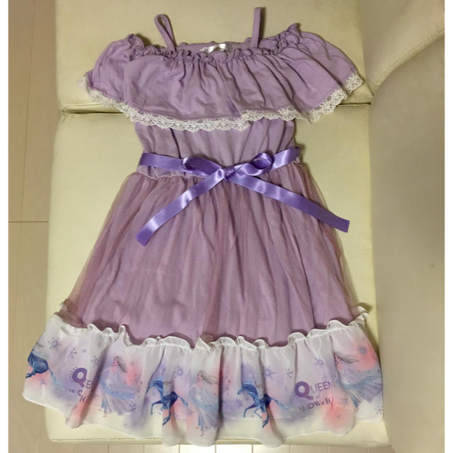 しまむら(シマムラ)のしまむら＊オフショルダーワンピース 120 キッズ/ベビー/マタニティのキッズ服女の子用(90cm~)(ワンピース)の商品写真