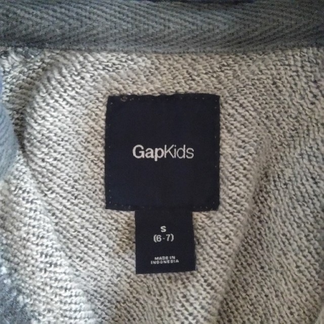 GAP Kids(ギャップキッズ)のGap kids　パーカー　120 キッズ/ベビー/マタニティのキッズ服男の子用(90cm~)(ジャケット/上着)の商品写真