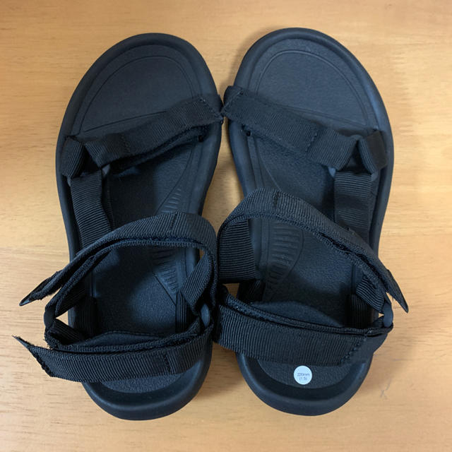 Teva(テバ)の【新品☆箱なし】 teva ハリケーン サンダル 22センチ レディースの靴/シューズ(サンダル)の商品写真