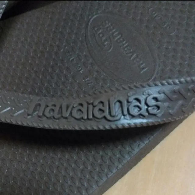 havaianas(ハワイアナス)の❤︎新品❤︎ハワイアナス　ビーチサンダル　ダークブラウン メンズの靴/シューズ(ビーチサンダル)の商品写真