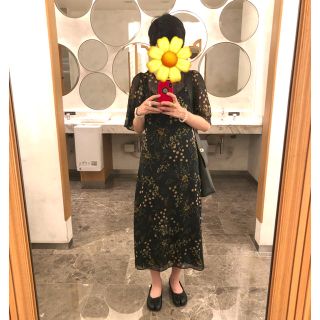 ザラ(ZARA)のZARA Black Flower Print Onepiece(ロングワンピース/マキシワンピース)