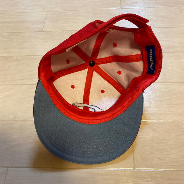 広島東洋カープ(ヒロシマトウヨウカープ)のカープ  帽子 スポーツ/アウトドアの野球(応援グッズ)の商品写真