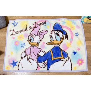 ディズニー(Disney)の膝掛け ブランケット ドナルド デイジー ディズニー(毛布)