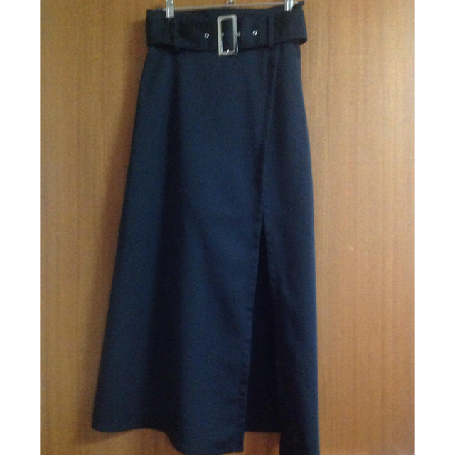 黒ロングスカート 前スリット 中パンツ MARK STYLER  レディースのスカート(ロングスカート)の商品写真