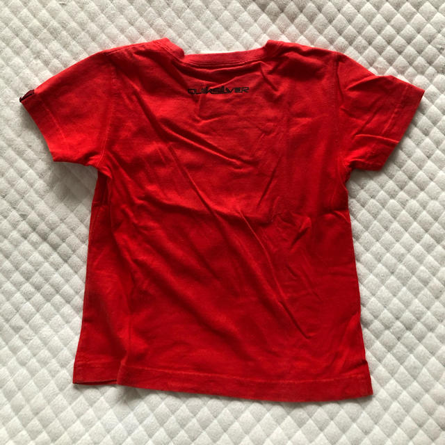 QUIKSILVER(クイックシルバー)のQUIKSILVER Tシャツ 100cm キッズ/ベビー/マタニティのキッズ服男の子用(90cm~)(Tシャツ/カットソー)の商品写真