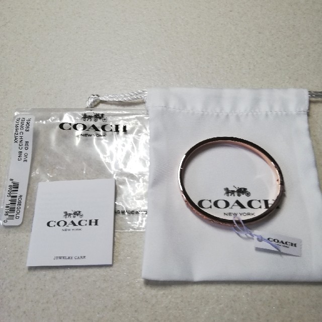 COACH(コーチ)の　【最終値下げ】COACH　KISSING C クリスタルブレスレット　 レディースのアクセサリー(ブレスレット/バングル)の商品写真