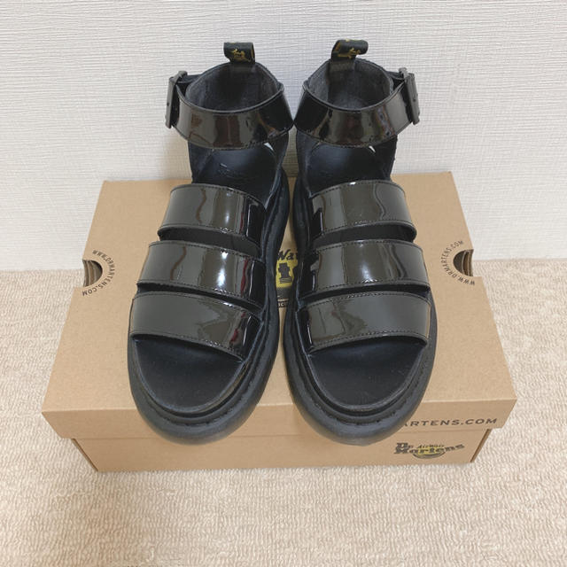 Dr.Martens(ドクターマーチン)のDr.Martens　エナメル 3ストラップ サンダル レディースの靴/シューズ(サンダル)の商品写真