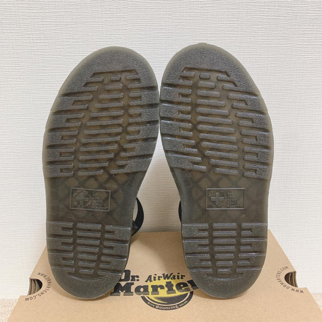 Dr.Martens　エナメル 3ストラップ サンダル