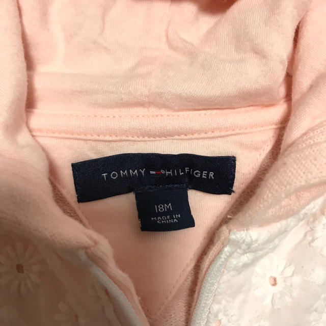 TOMMY HILFIGER(トミーヒルフィガー)のトミーフィルフィガー  パーカー キッズ/ベビー/マタニティのキッズ服男の子用(90cm~)(ジャケット/上着)の商品写真