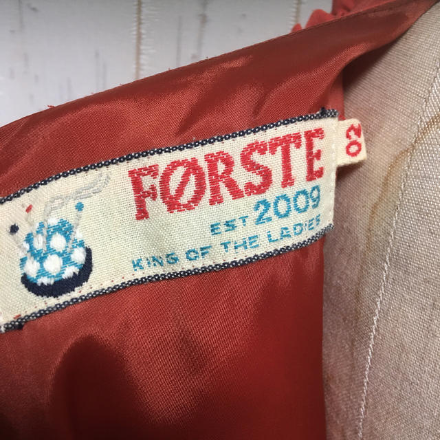 FORSTE(フェアステ)のオンワード樫山　フェアステ　フリルワンピース レディースのワンピース(ひざ丈ワンピース)の商品写真