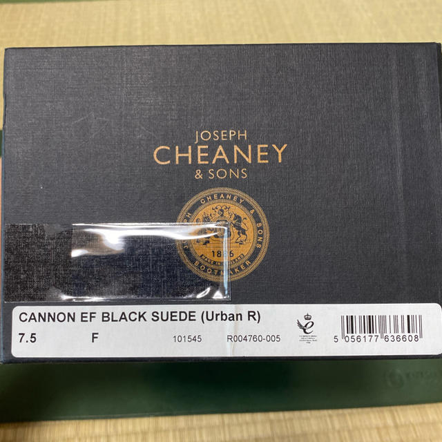 CHEANEY(チーニー)のチーニー　ブラックスエードローファー　サイズUK7.5 メンズの靴/シューズ(ドレス/ビジネス)の商品写真