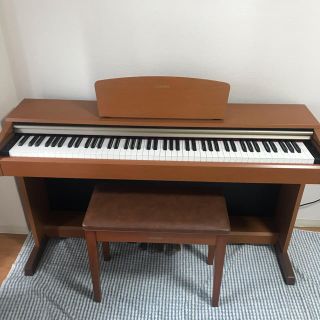 送料込み 激かわ&美品 YAMAHA 電子ピアノ YDP-151C 2007年製