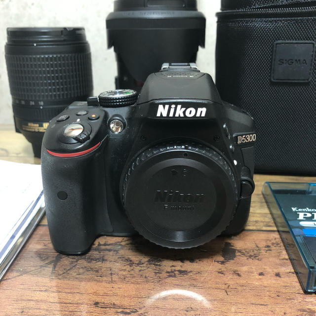 ニコン　Nikon D5300 レンズ　シグマ　18-35 セット