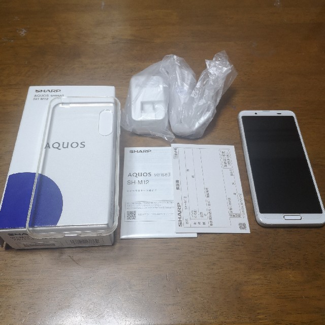 美品 SIMフリー SHARP AQUOS sense3 SH-M12 シルバーIPX5IPX8防塵